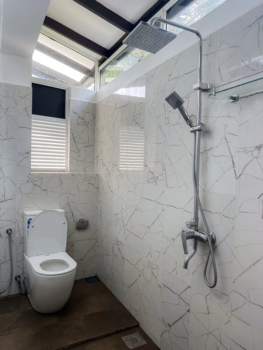 Bathrooms Space 35